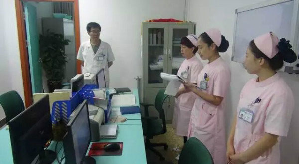 我院中医骨科权力主任的一天